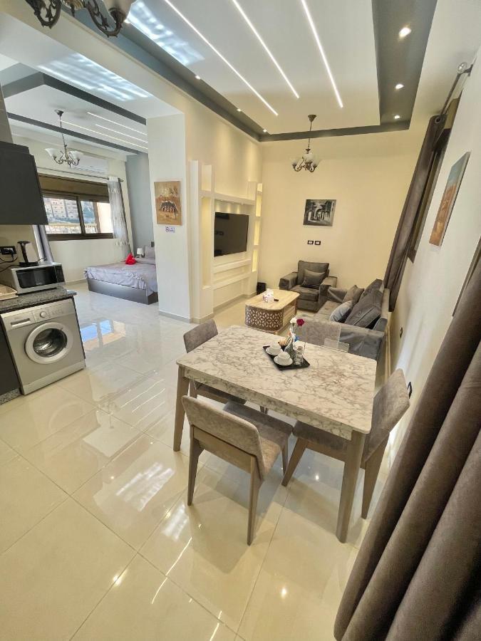 Villa Mira Guesthouse 2 - Downtown Central Amman - Al Diyrih Zewnętrze zdjęcie