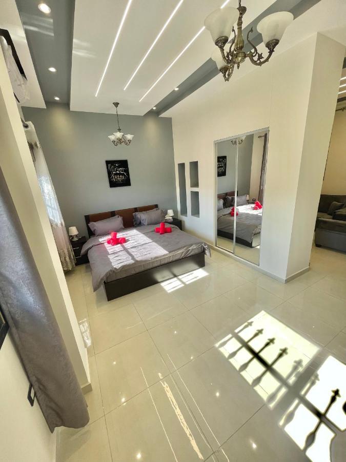 Villa Mira Guesthouse 2 - Downtown Central Amman - Al Diyrih Zewnętrze zdjęcie